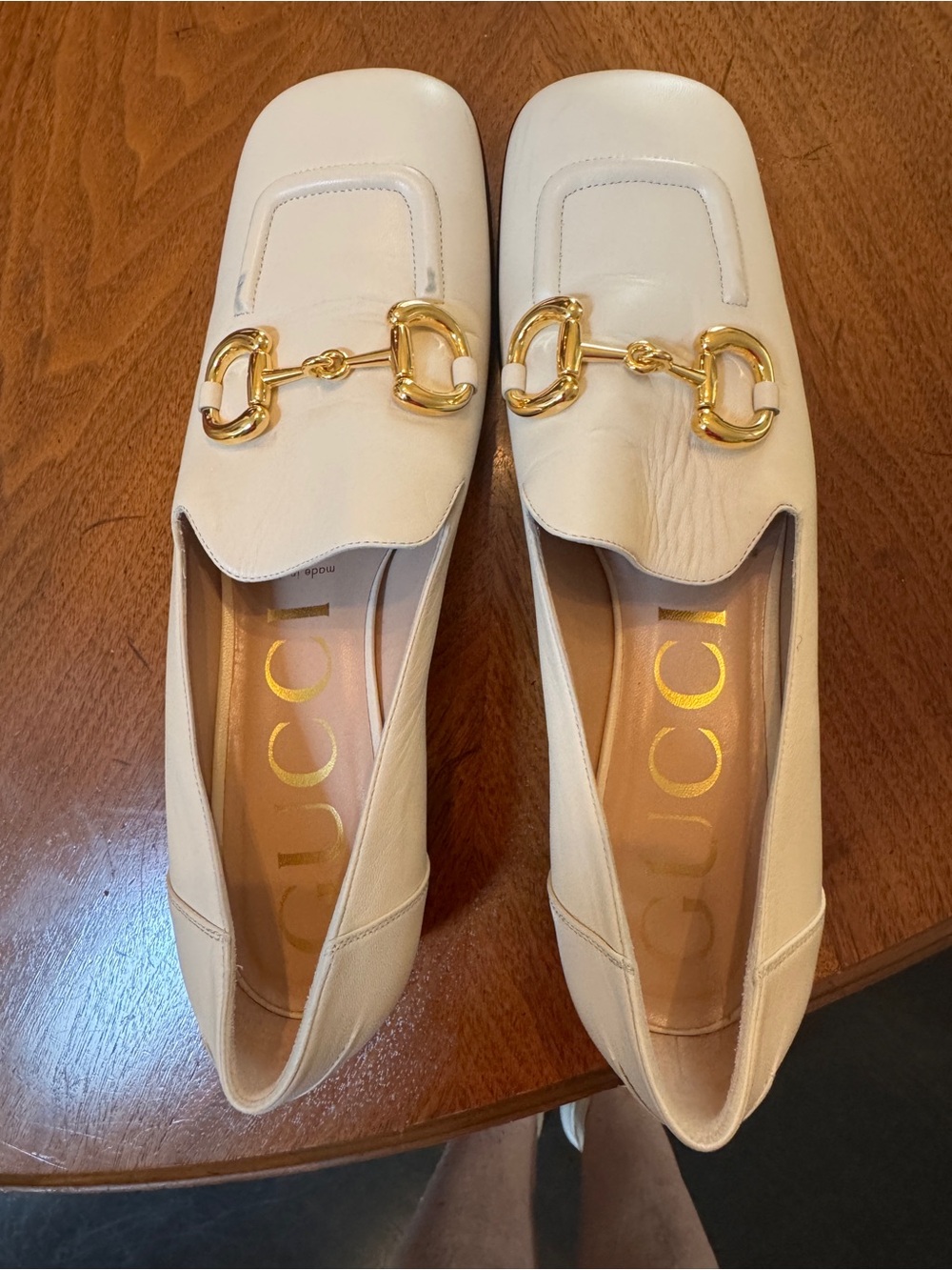 Gucci Cream Leather Loafers with Gold Horsebit